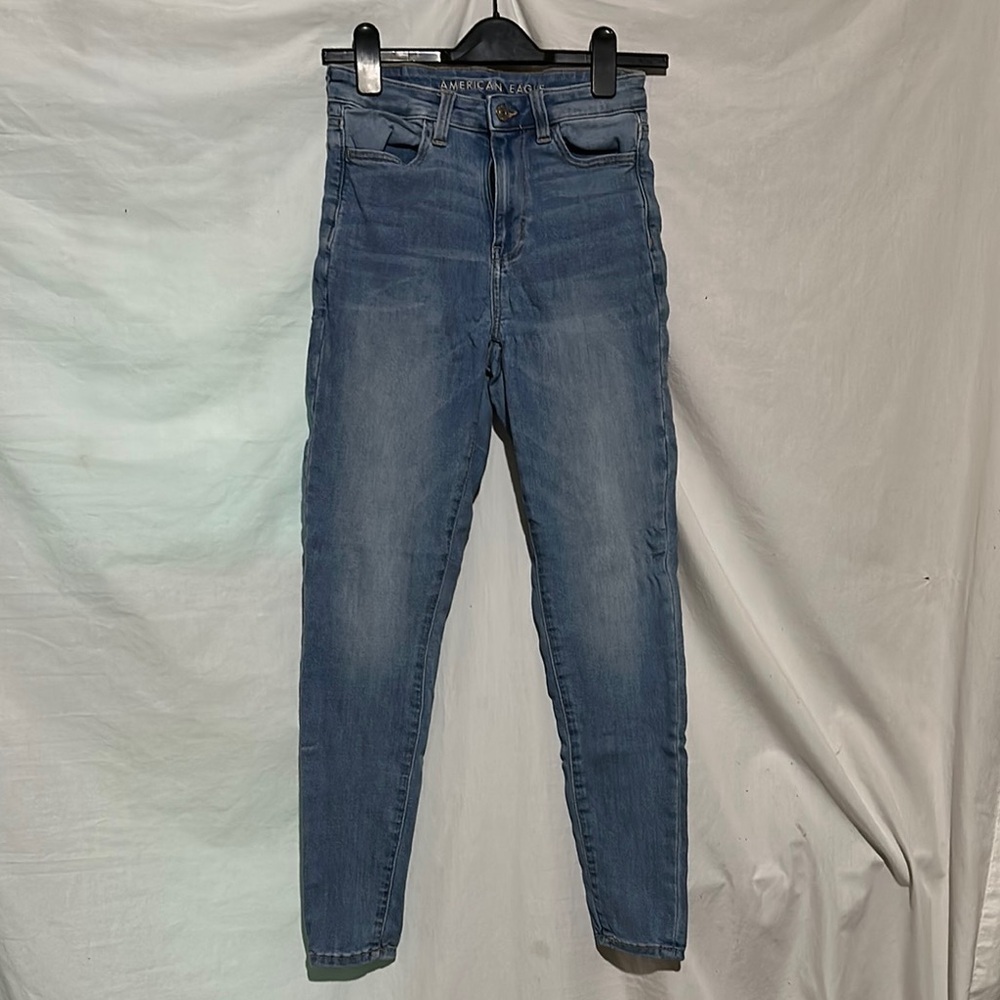 women's American Eagle Outfitters super High Rise Denim Jeggings size 4 regular